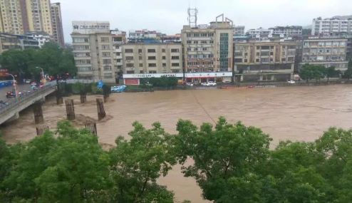 玻璃香蕉视频APP导航雨天切斷電源