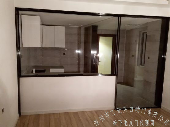 廚房單開香蕉茄子视频
